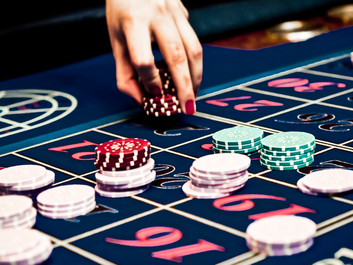 tổng hợp bí quyết chơi roulette tại fb88 chắc thắng 2 áp dụng cược gấp thếp vào chơi roulette tại fb88